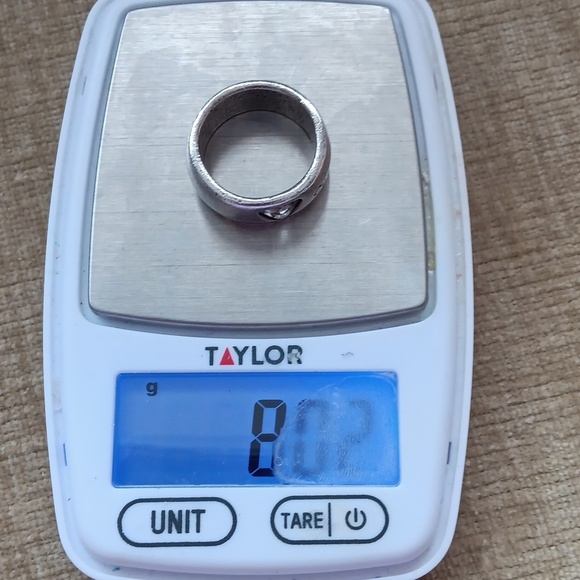 Silver Tone GUESS Ring - Picture 9 of 9